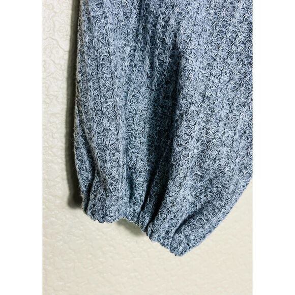 NWT Alya Heather Gray Knit Top Ruffled Small Soft Oversized - Picture 3 of 10